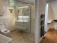 Hüppe design pure douchedeur met glijstangset - afbeelding 1 van  7