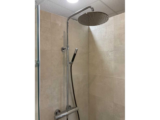 Hüppe design pure douchedeur met glijstangset - afbeelding 4 van  7