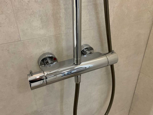 Hüppe design pure douchedeur met glijstangset - afbeelding 5 van  7