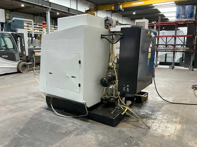 Hurco - bmc 4020 - cnc-milling machine - afbeelding 2 van  21
