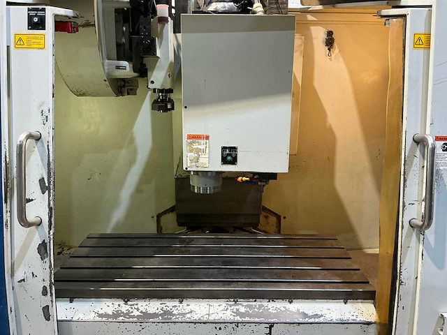 Hurco - bmc 4020 - cnc-milling machine - afbeelding 4 van  21