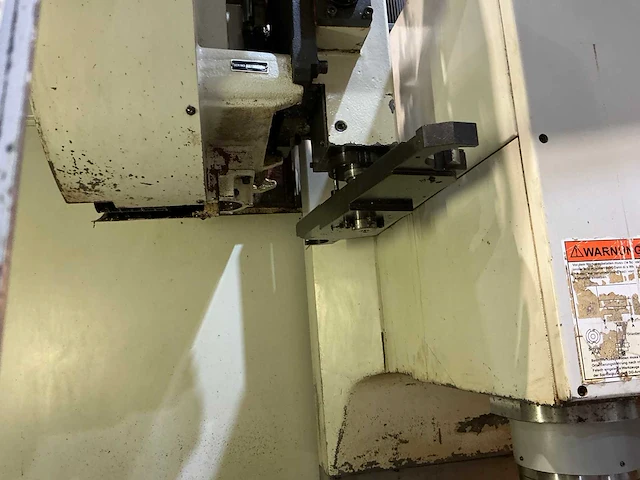 Hurco - bmc 4020 - cnc-milling machine - afbeelding 17 van  21