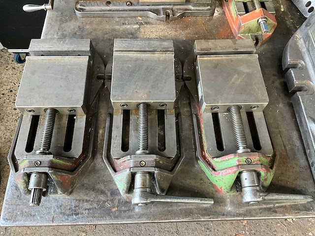 Hure s.a./takeda/rückle machineklemmen - afbeelding 13 van  16