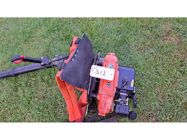Husqvarna - 141 b - bladblazer - afbeelding 4 van  5