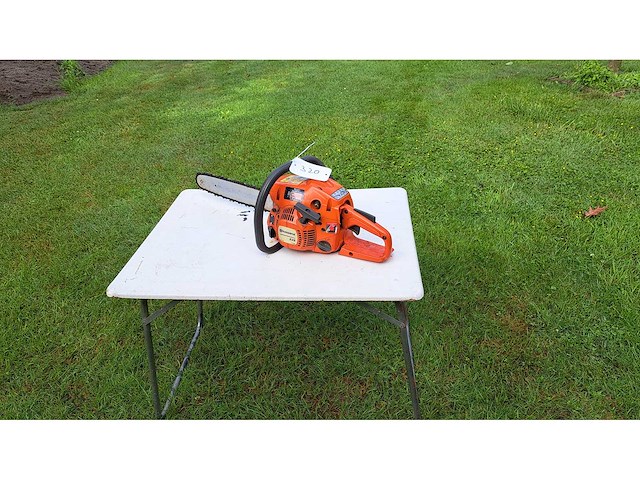 Husqvarna - 2009 - 235 x torq - kettingzaag - afbeelding 1 van  5