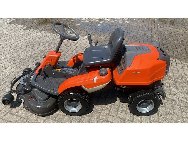 Husqvarna - 2012 - r216 - zitmaaier - afbeelding 1 van  7