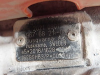 Husqvarna - 2020 - k770 - bandenzaag - afbeelding 4 van  5