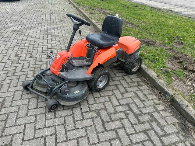 Husqvarna - electric - zitmaaier - afbeelding 1 van  9