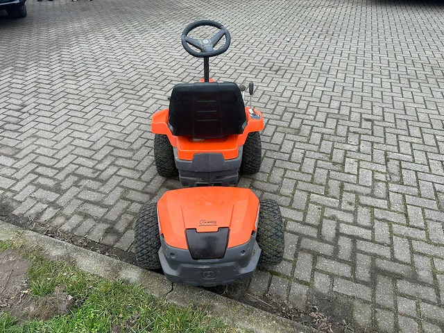 Husqvarna - electric - zitmaaier - afbeelding 6 van  9