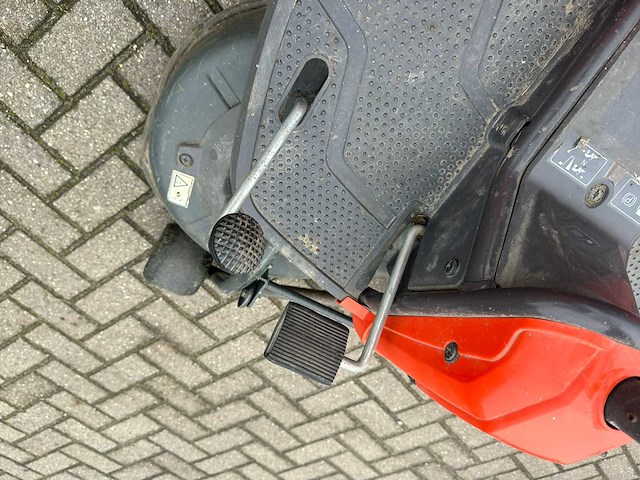 Husqvarna - electric - zitmaaier - afbeelding 9 van  9