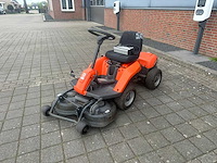 Husqvarna - elektrische - zitmaaier - afbeelding 1 van  7