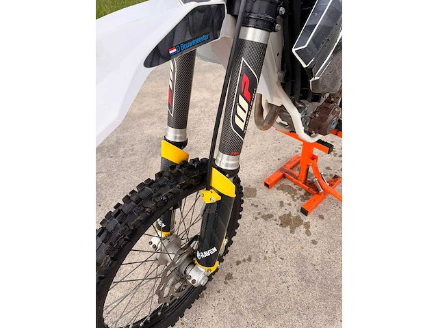 Husqvarna - fc 250 - 4 takt - crossmotor - motorfiets - afbeelding 3 van  5