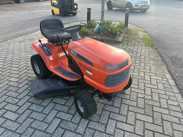 Husqvarna - lt 151 - zitmaaier - afbeelding 4 van  7