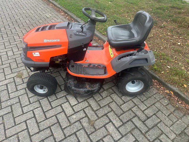 Husqvarna - lt 151 - zitmaaier - afbeelding 4 van  8