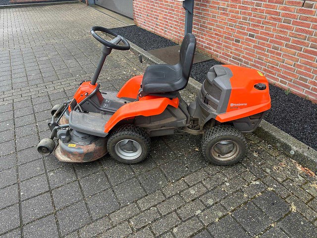 Husqvarna - r1118 - zitmaaier - afbeelding 3 van  8