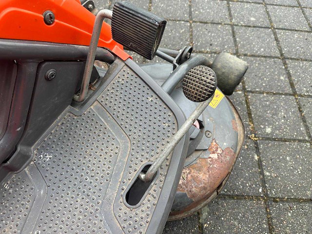 Husqvarna - r1118 - zitmaaier - afbeelding 6 van  8
