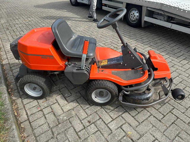 Husqvarna - rider 10c - zitmaaier - afbeelding 3 van  3
