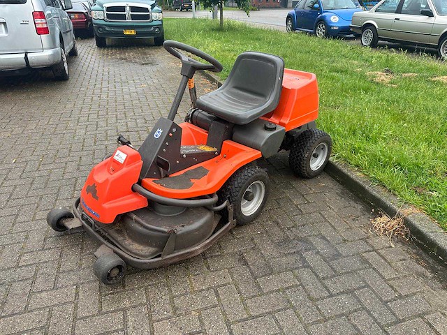 Husqvarna - rider 13 - zitmaaier - afbeelding 1 van  6