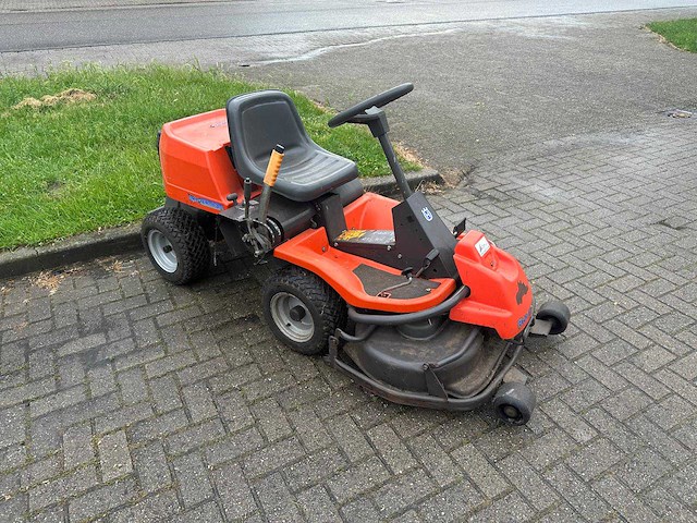 Husqvarna - rider 13 - zitmaaier - afbeelding 2 van  6