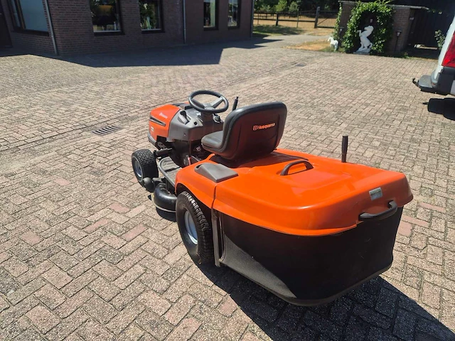 Husqvarna - zitmaaier - afbeelding 3 van  11