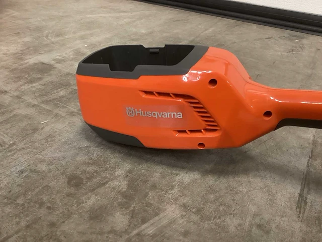 Husqvarna 115il accu trimmer ex accu - afbeelding 5 van  9