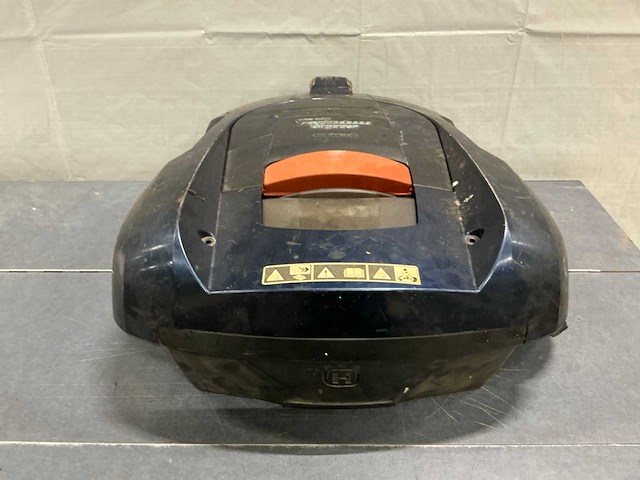 Husqvarna 230 acx robotmaaier - afbeelding 3 van  5