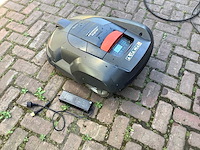 Husqvarna 230 axc robotmaaier - afbeelding 1 van  4