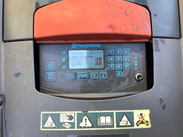 Husqvarna 230 axc robotmaaier - afbeelding 4 van  4