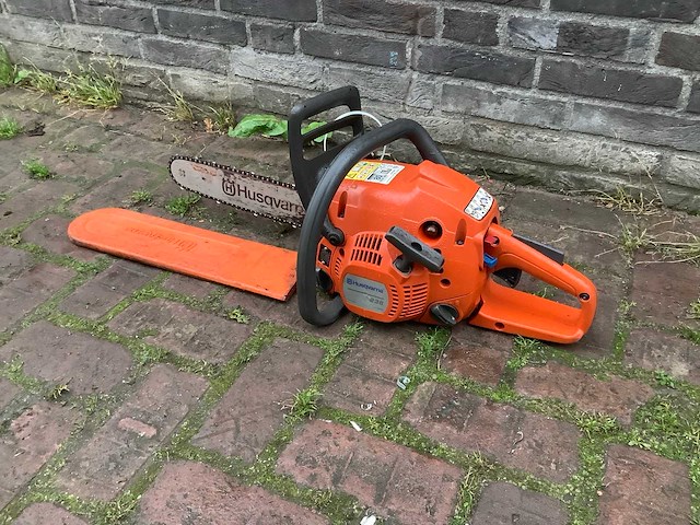 Husqvarna 236 kettingzaag - afbeelding 1 van  3