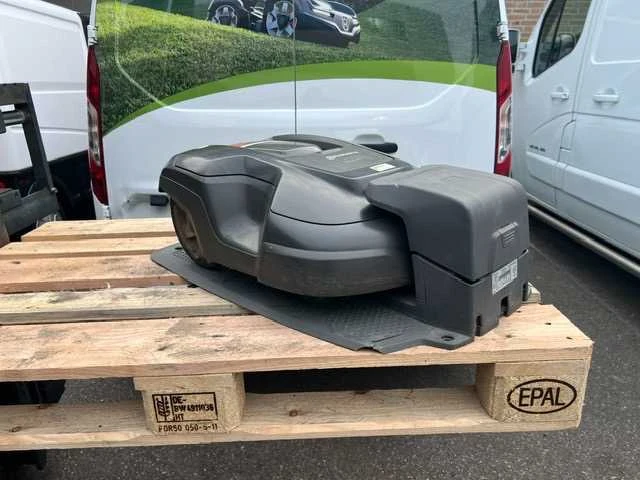 Husqvarna 315 robotmaaier - afbeelding 2 van  3