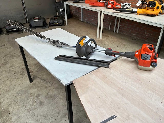 Husqvarna 323he3 telescopische heggenschaar benzine - afbeelding 1 van  1