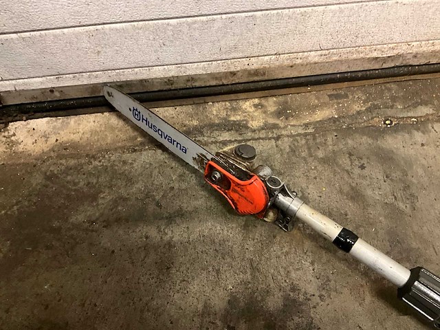 Husqvarna 327 pt5s telescoop kettingzaag - afbeelding 3 van  5