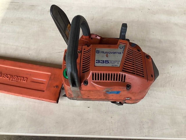 Husqvarna 335 xpt kettingzaag - afbeelding 4 van  6