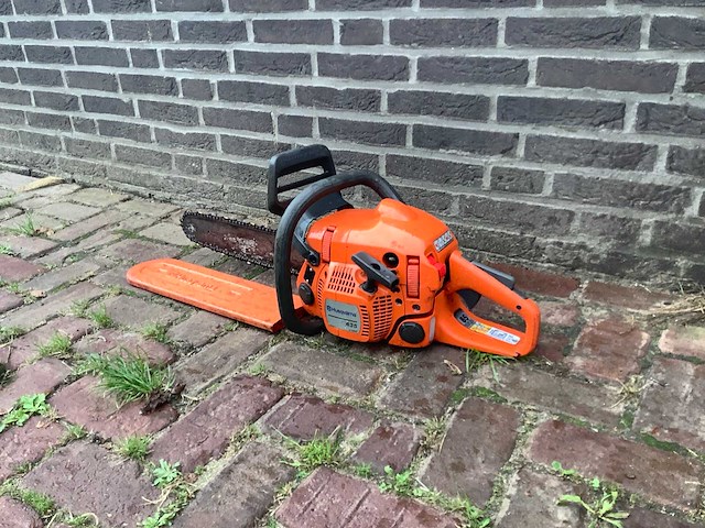 Husqvarna 435 kettingzaag - afbeelding 1 van  5