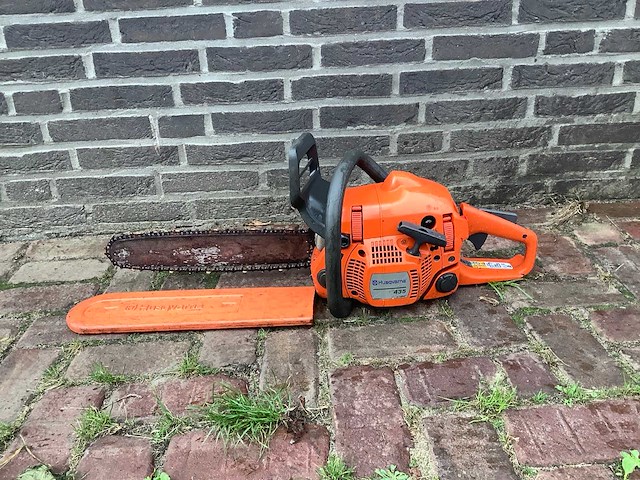 Husqvarna 435 kettingzaag - afbeelding 2 van  5