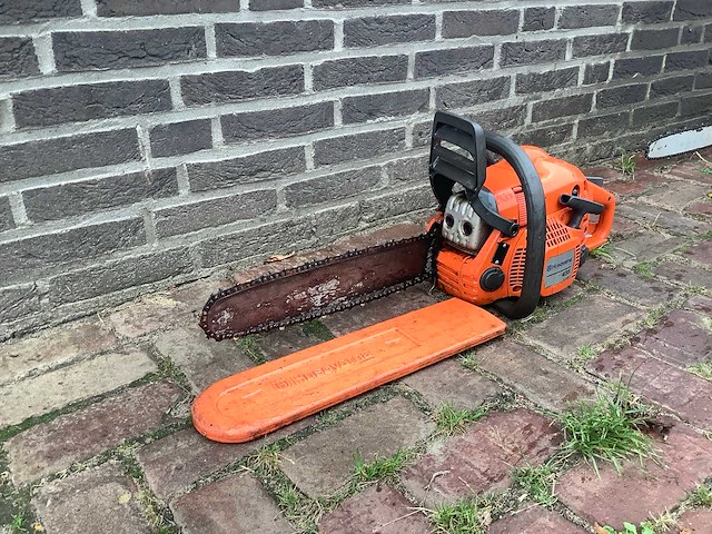 Husqvarna 435 kettingzaag - afbeelding 3 van  5