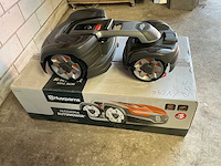 Husqvarna 435x awd robotmaaier - afbeelding 6 van  11