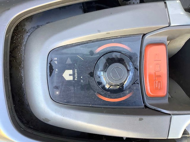 Husqvarna 435x awd robotmaaier - afbeelding 5 van  5