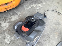 Husqvarna 450x robotmaaier - afbeelding 1 van  5