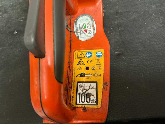 Husqvarna 535i xp accu kettingzaag - afbeelding 4 van  5