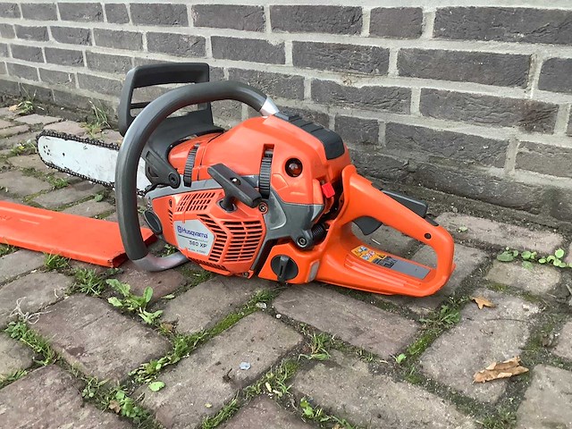 Husqvarna 560xp kettingzaag - afbeelding 2 van  4