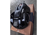 Husqvarna am305e nera robotmaaier - afbeelding 2 van  3