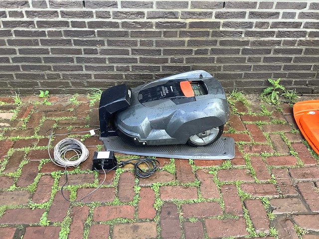 Husqvarna automower 230 acx robotmaaier - afbeelding 2 van  3