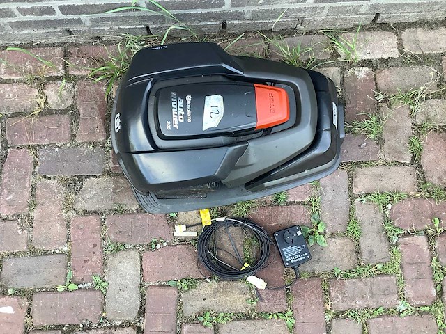 Husqvarna automower 305 robotmaaier - afbeelding 4 van  6