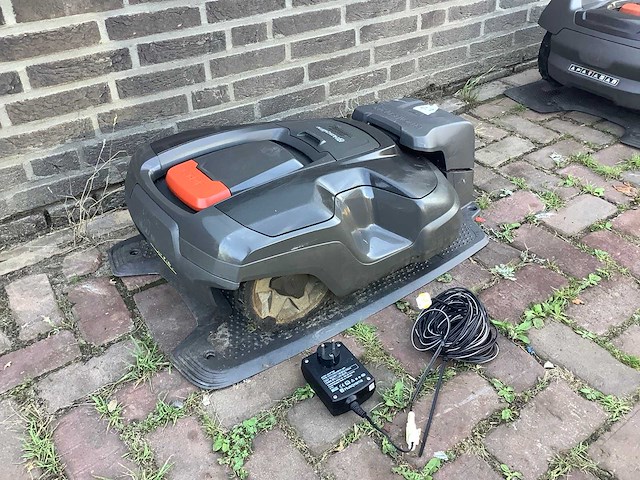 Husqvarna automower 315 robotmaaier - afbeelding 3 van  6