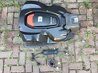 Husqvarna automower 330 x robotmaaier - afbeelding 4 van  7