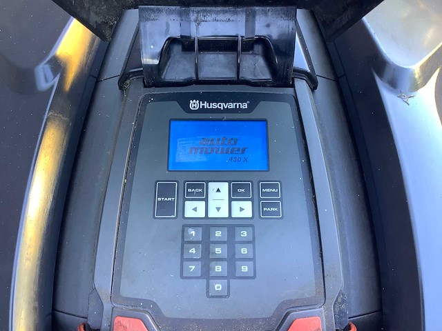 Husqvarna automower 330 x robotmaaier - afbeelding 6 van  7
