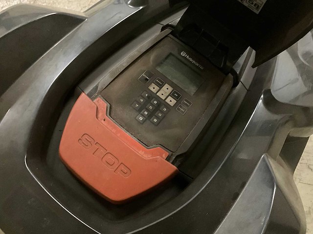 Husqvarna automower 330x robotmaaier - afbeelding 3 van  4