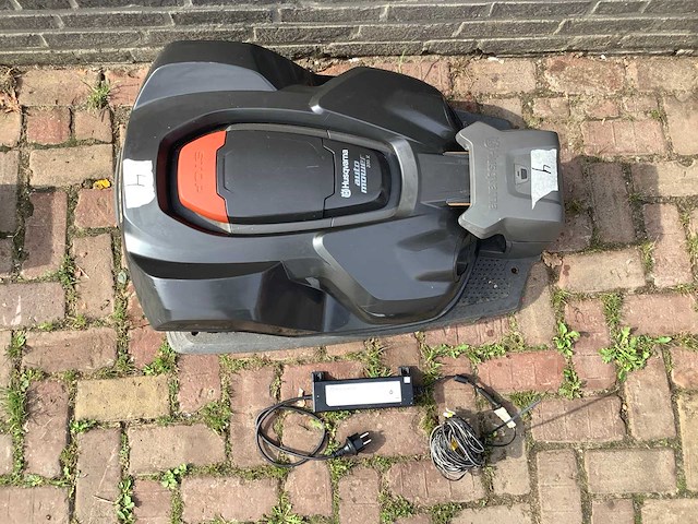 Husqvarna automower 330x robotmaaier - afbeelding 4 van  8