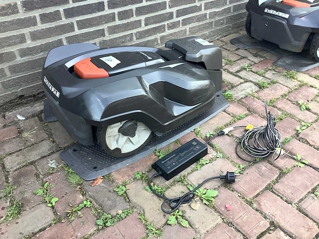 Husqvarna automower 420 robotmaaier - afbeelding 3 van  6